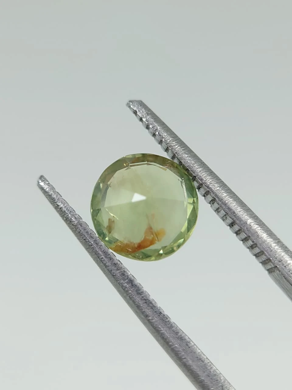 1.37ct Round Cut Natural Sapphire from Nigeria — view 5